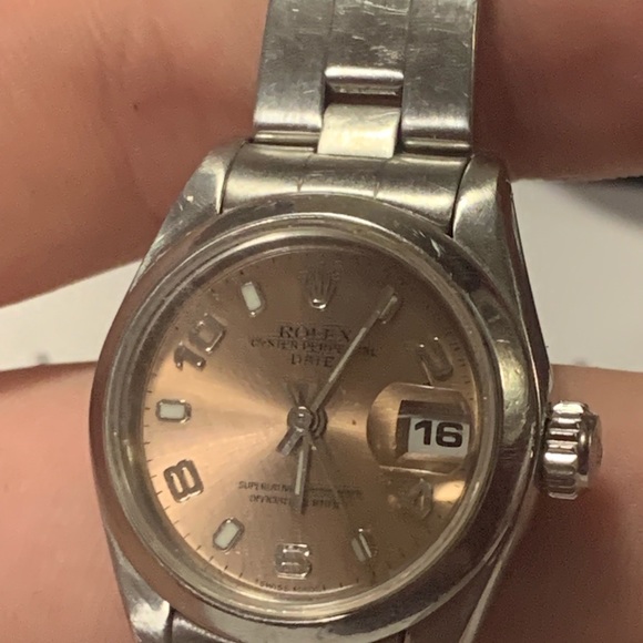 Rolex oyster perpetual date females watch main image 7